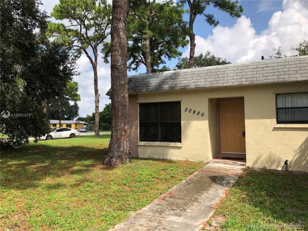 Vista Verde, 20920 NW 39 Ave #, Miami Gardens, Florida 33055, image 2