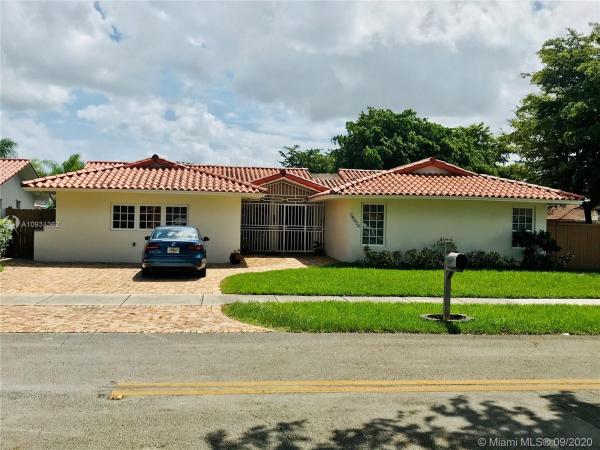 Loyola Estates, 10474 SW 21st Ter, University Park, Florida 33165, image 2