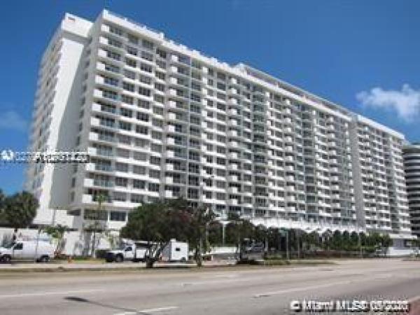 The Pavilion, 5601 Collins Ave #1406, Miami Beach, Florida 33140, image 2