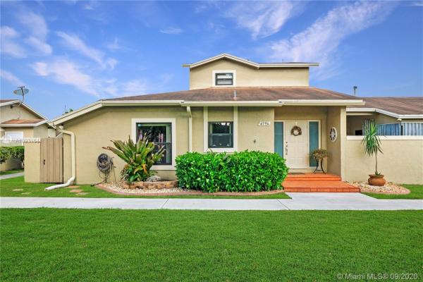 Westwind Lakes Garden Homes, 6794 SW 152nd Ct #48-94, Kendall West, Florida 33193, image 2