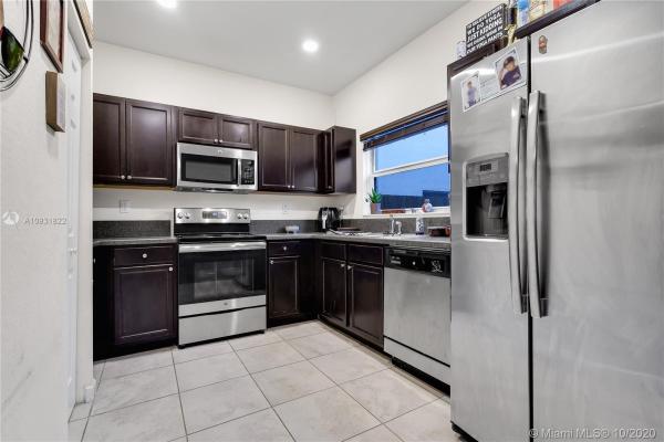 Fernandos Place, 259 SE 31st Ter, Homestead, Florida 33033, image 2