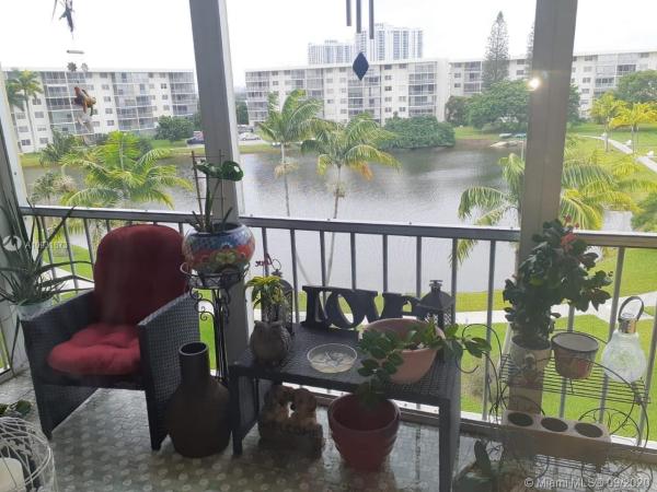 Point East, 2855 Leonard Dr #410, Aventura, Florida 33160, image 2