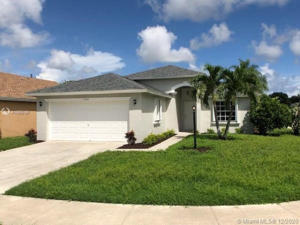 Foxhall, 5260 Fox Trce, West Palm Beach, Florida 33417, image 2