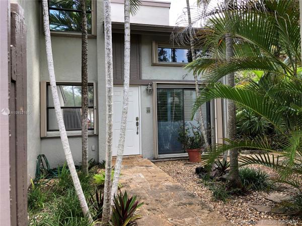 Sabal Chase, 11425 SW 110th Ln #00, Kendall, Florida 33176, image 2