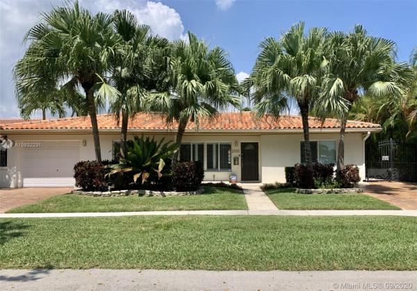 Venetian Keystone Point, 2085 Ixora Rd, North Miami, Florida 33181, image 2