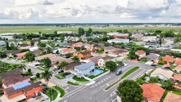 Adventure Homes, 14810 SW 138th Ter, Country Walk, Florida 33196, image 2