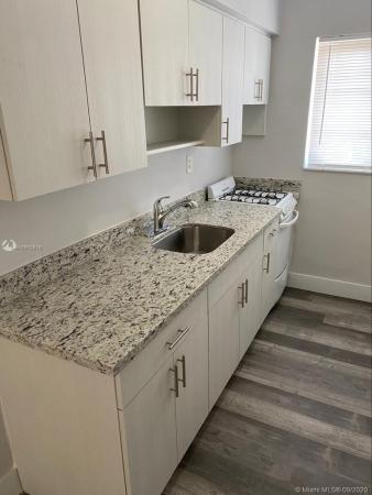 Winds Of Nobe, 8340 Crespi Blvd #20, Miami Beach, Florida 33141, image 2