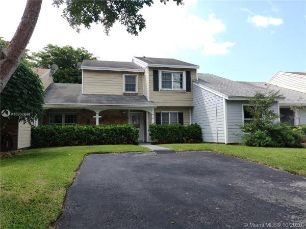 Hickory Lane Country Villas At Country Walk, 14420 SW 143rd Ct, Country Walk, Florida 33186, image 2