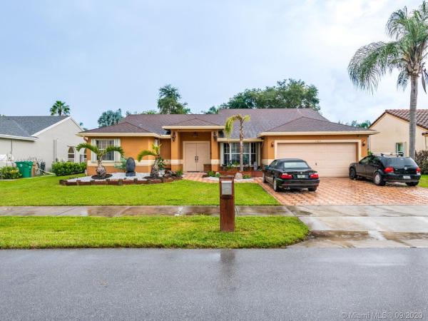 Nob Hill Palms, 1482 SW 97th Ln, Davie, Florida 33324, image 2