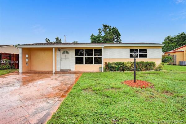 Miramar Residential, 6811 SW 27th Ct, Miramar, Florida 33023, image 2