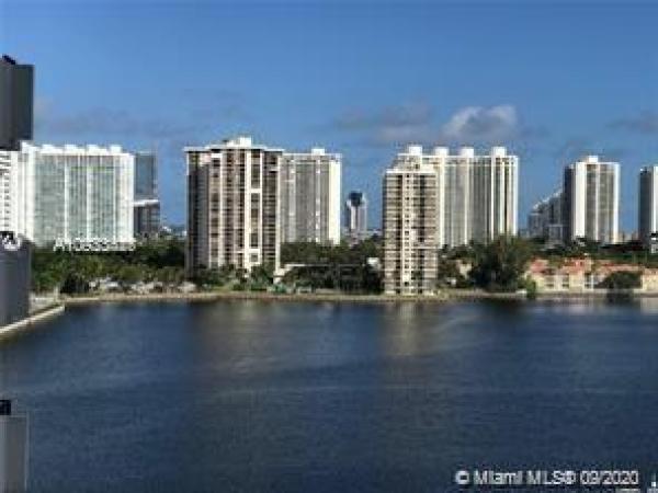 Commodore Plaza Tower, 2750 NE 183rd St #1201, Aventura, Florida 33160, image 2