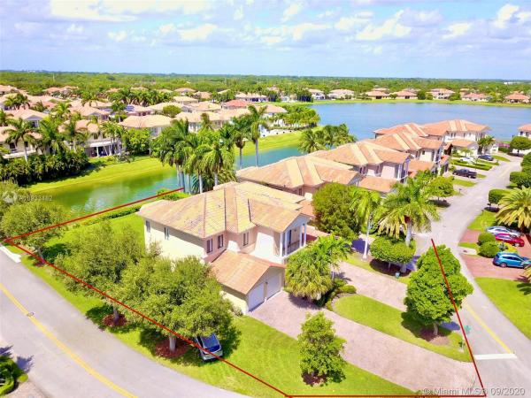 Cutler Cay, 19386 SW 78th Pl, Cutler Bay, Florida 33157, image 2