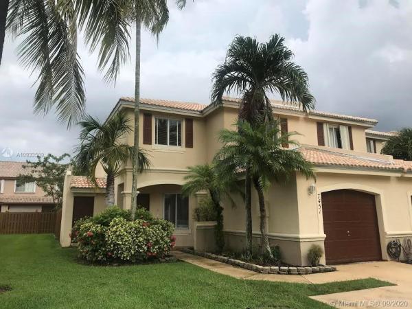 7451 SW 163rd Pl, Unincorporated Dade County, Florida 33193, image 2