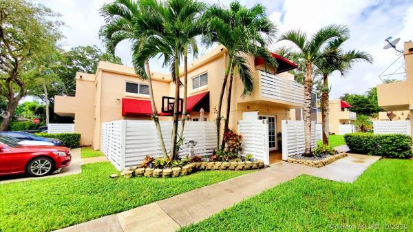 Arbor Courts, 14383 SW 97th Ln, The Hammocks, Florida 33186, image 2