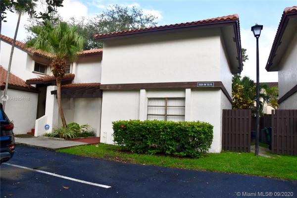 Village Homes In The Crossings, 11329 SW 132nd Pl #76-4, The Crossings, Florida 33186, image 2
