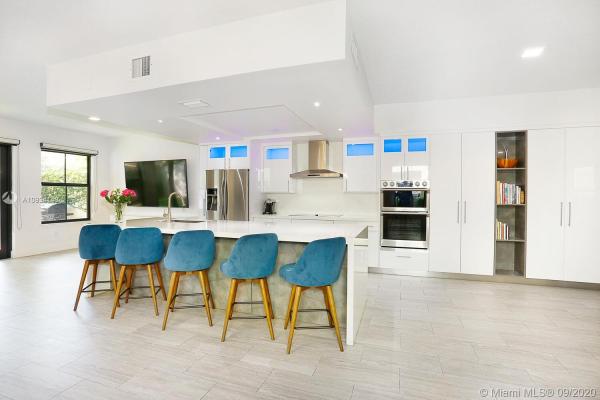 Grove Enclave, 3050 McDonald St #7, Miami, Florida 33133, image 2