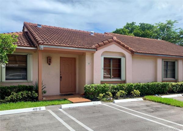 Villa Homes At The Moors, 6552 NW 172nd Ln, Country Club, Florida 33015, image 2