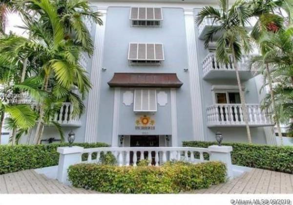 Royal Caribbean Club, 1150 Madruga Ave #C104, Coral Gables, Florida 33146, image 2