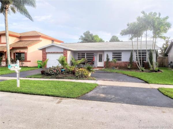 Windward Isle, Sunrise, Florida 33323, image 2