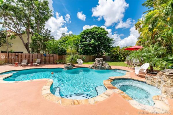 Spicewood At The Hammocks, 8806 SW 150th Place Cir, The Hammocks, Florida 33196, image 2