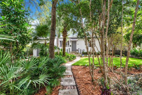 Welbon, 823 Monterey St, Coral Gables, Florida 33134, image 2