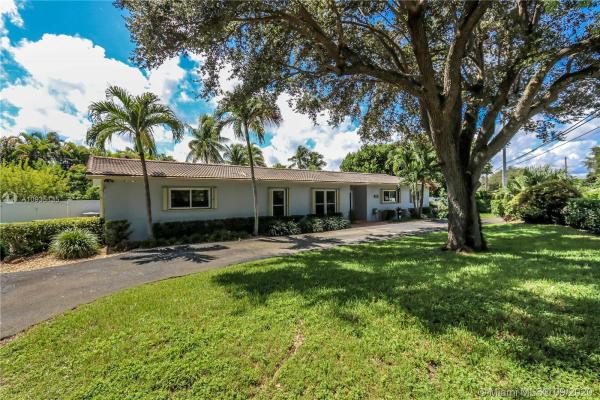 New Continental, 10004 SW 78th Ct, Kendall, Florida 33156, image 2