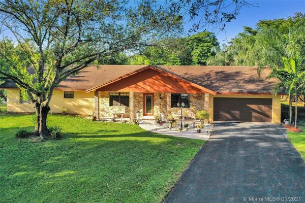 Davie Oaks, 13401 SW 16th Ct, Davie, Florida 33325, image 2