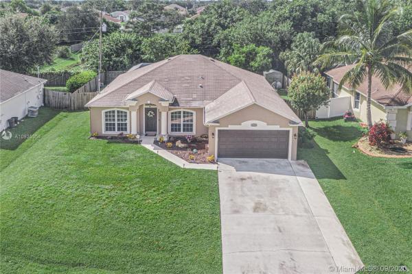 4445 SW Gagnon Rd, Florida 34953, image 2