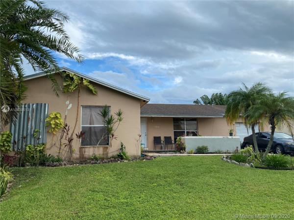 Meadow Wood Manor, 13040 SW 260th St, Princeton, Florida 33032, image 2