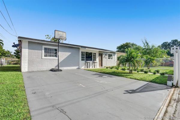 Mongiello Manor, 2265 NW 140th Ter, Opa-Locka, Florida 33054, image 2
