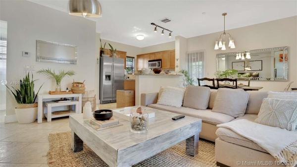 Mediterraneo In The Grove, 2818 Coconut Ave #2818, Miami, Florida 33133, image 2