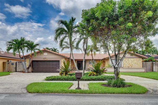 Kendall Place, 12011 SW 93rd St, The Crossings, Florida 33186, image 2