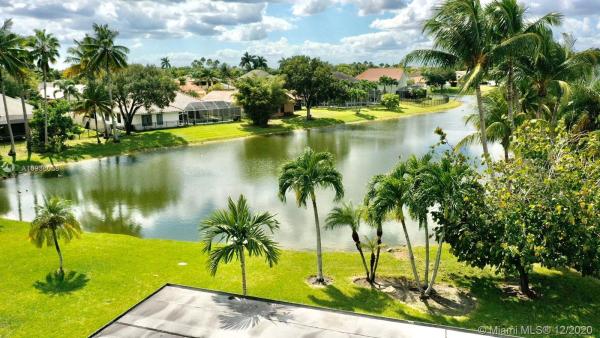 Shenandoah, 741 Blue Ridge Way, Davie, Florida 33325, image 2