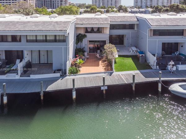 Poinciana Island Yacht & Racquet Club, 329 Poinciana Dr #909, Sunny Isles Beach, Florida 33160, image 1