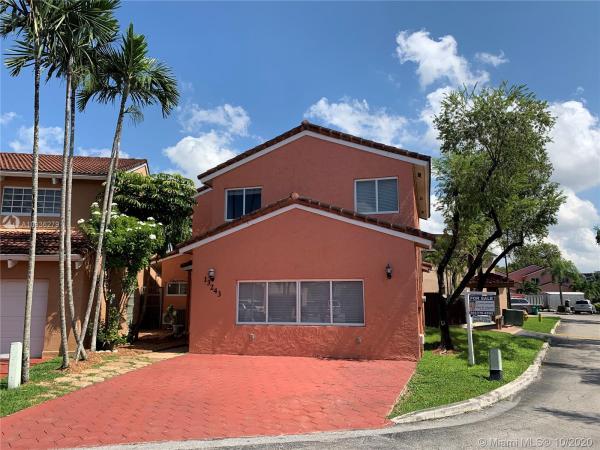 Tamiami Lakes, 13243 SW 9th Ter, Tamiami, Florida 33184, image 2