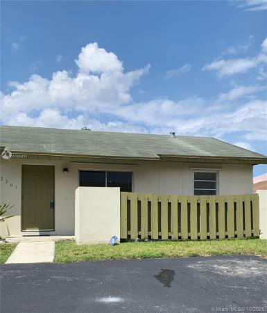 Devon Aire Villas, 12301 SW 111th S Canal St Rd, The Crossings, Florida 33186, image 2