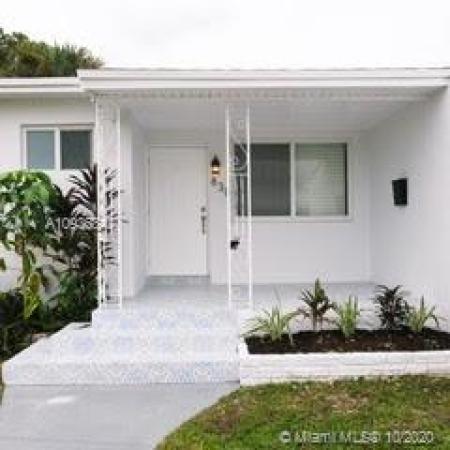 Irons Manor, 830 NE 135th St, North Miami, Florida 33161, image 2