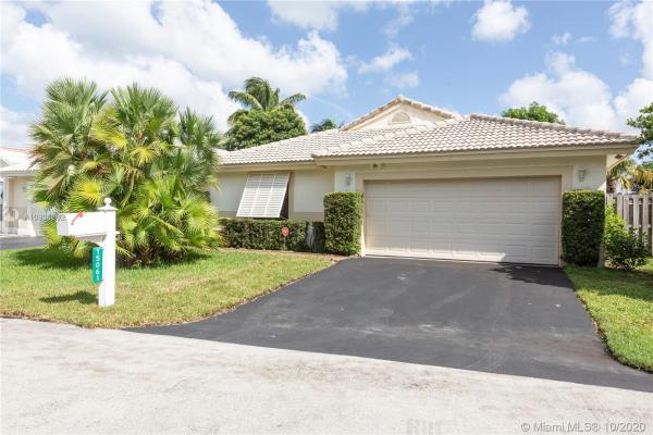 Waterford Patio Homes, 15061 Brighton Ln, Davie, Florida 33331, image 2