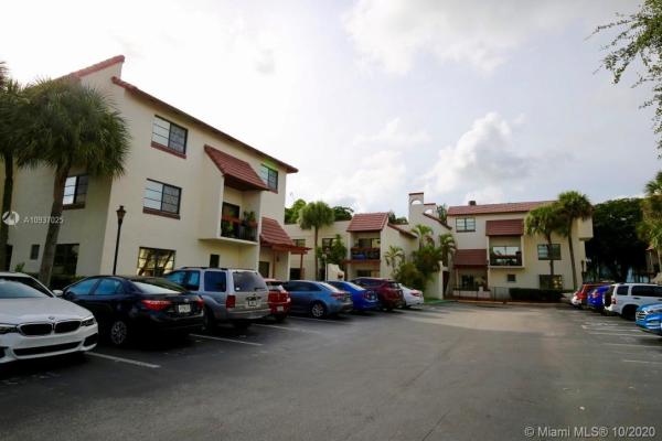 Lago Del Rey, 8540 SW 149th Ave #810, Kendall West, Florida 33193, image 2