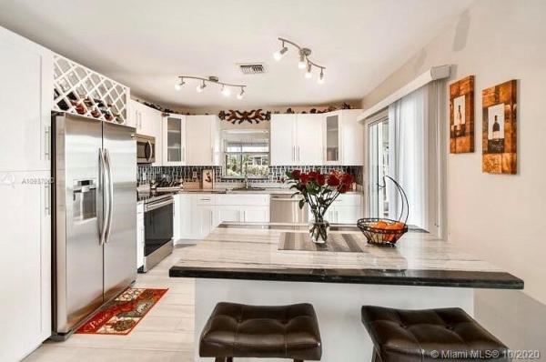 North Gate, 662 SE 22nd Dr, Homestead, Florida 33033, image 2