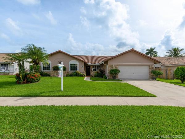 Crossbow At Ivanhoe, 6860 W Wedgewood Ave, Davie, Florida 33331, image 2