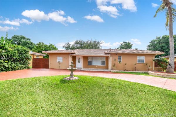 Biscayne Lawn, 11231 NE 11th PL, Biscayne Park, Florida 33161, image 2
