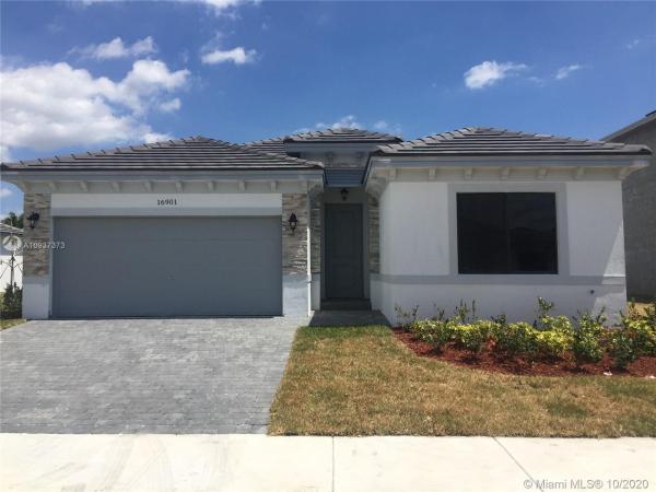 Baywood Homes, 29903 SW 157th Ct, Leisure City, Florida 33033, image 2