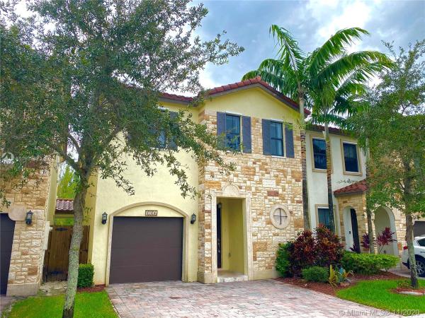 10306 NW 70th Ter, Doral, Florida 33178, image 1