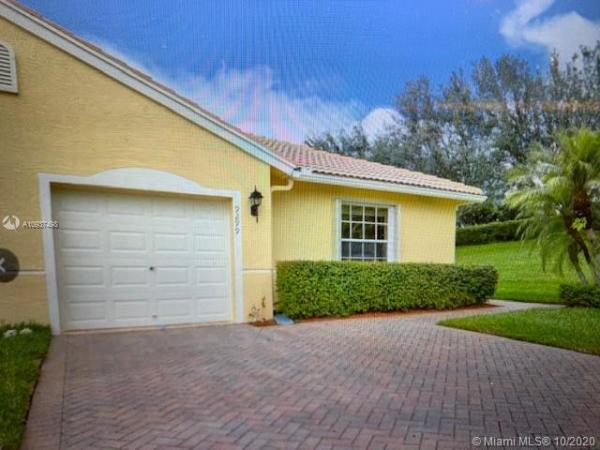 Bridgeport At Baywinds, 9299 Bridgeport Dr, West Palm Beach, Florida 33411, image 2