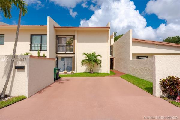 Sunset Kendall Villas, 10647 SW 76th Ter, Kendall, Florida 33173, image 2