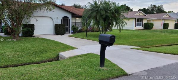 577 SE Maple Ter, Florida 34983, image 2