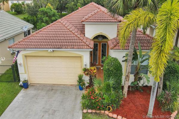 Seminole Lakes, 125 Cayo Costa Ct, Royal Palm Beach, Florida 33411, image 2