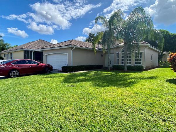 North Gate, 2670 SE 4th Pl, Homestead, Florida 33033, image 2
