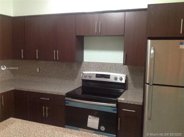 Lee Park, 6153 SW 69th St #10, South Miami, Florida 33143, image 2
